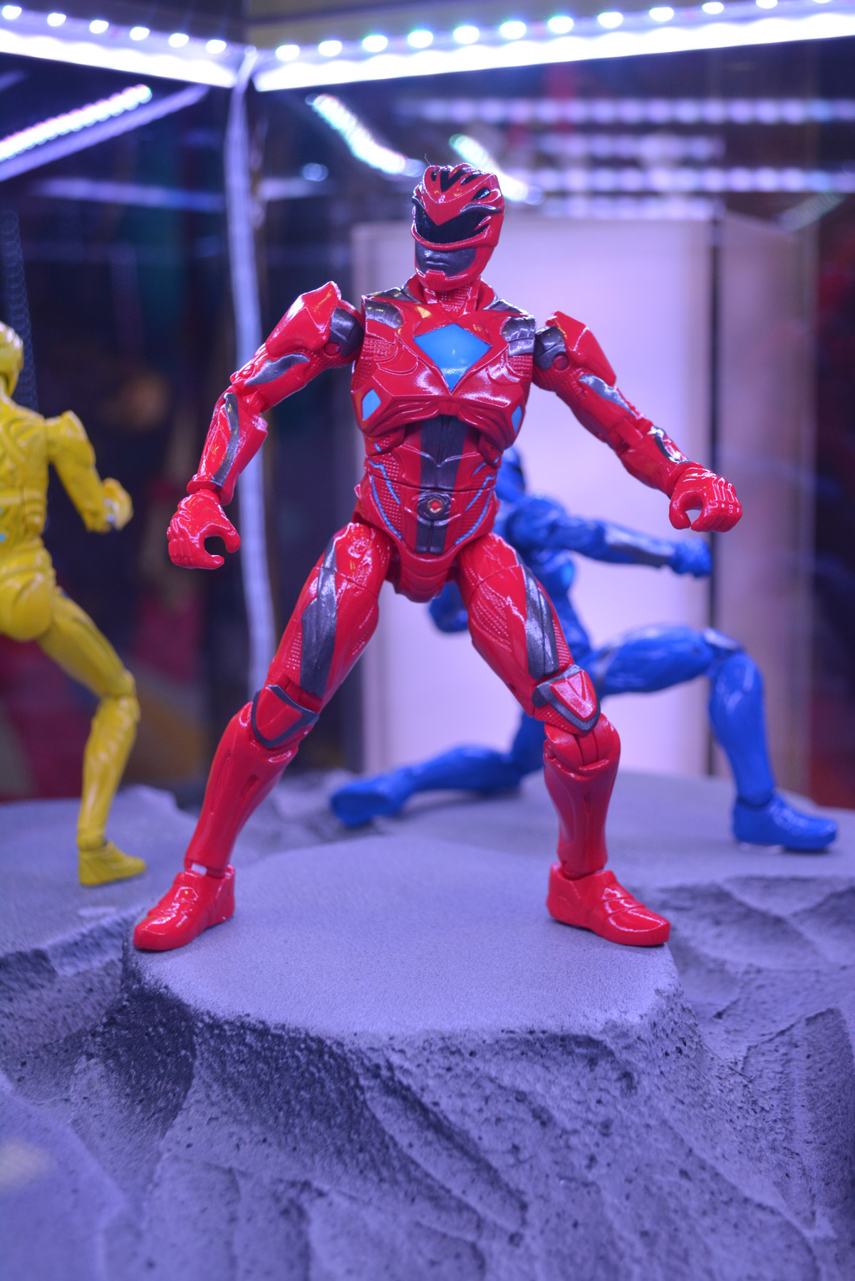 SDCC16: Power Rangers Action Figures Show New Movie Look - Previews World