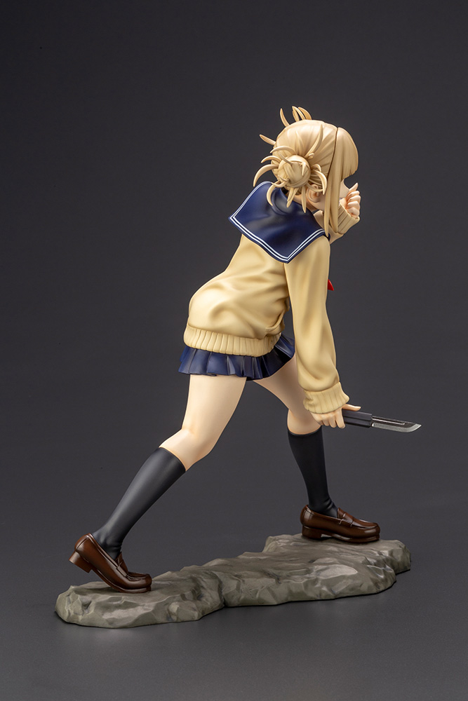figure toga himiko
