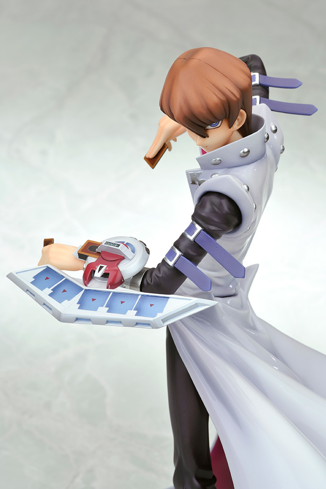 kaiba statue