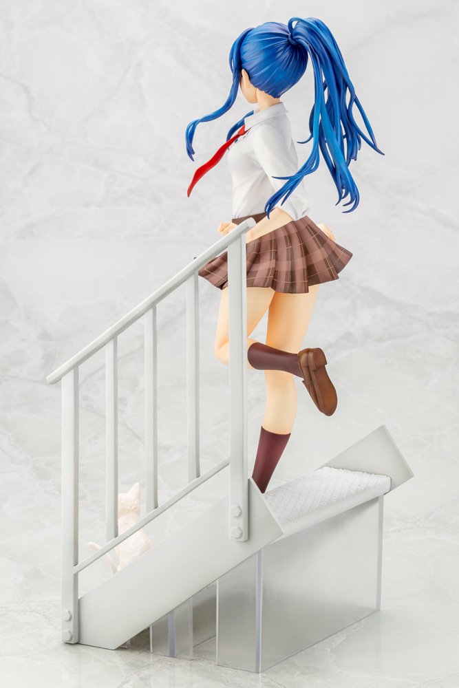 nanami statue