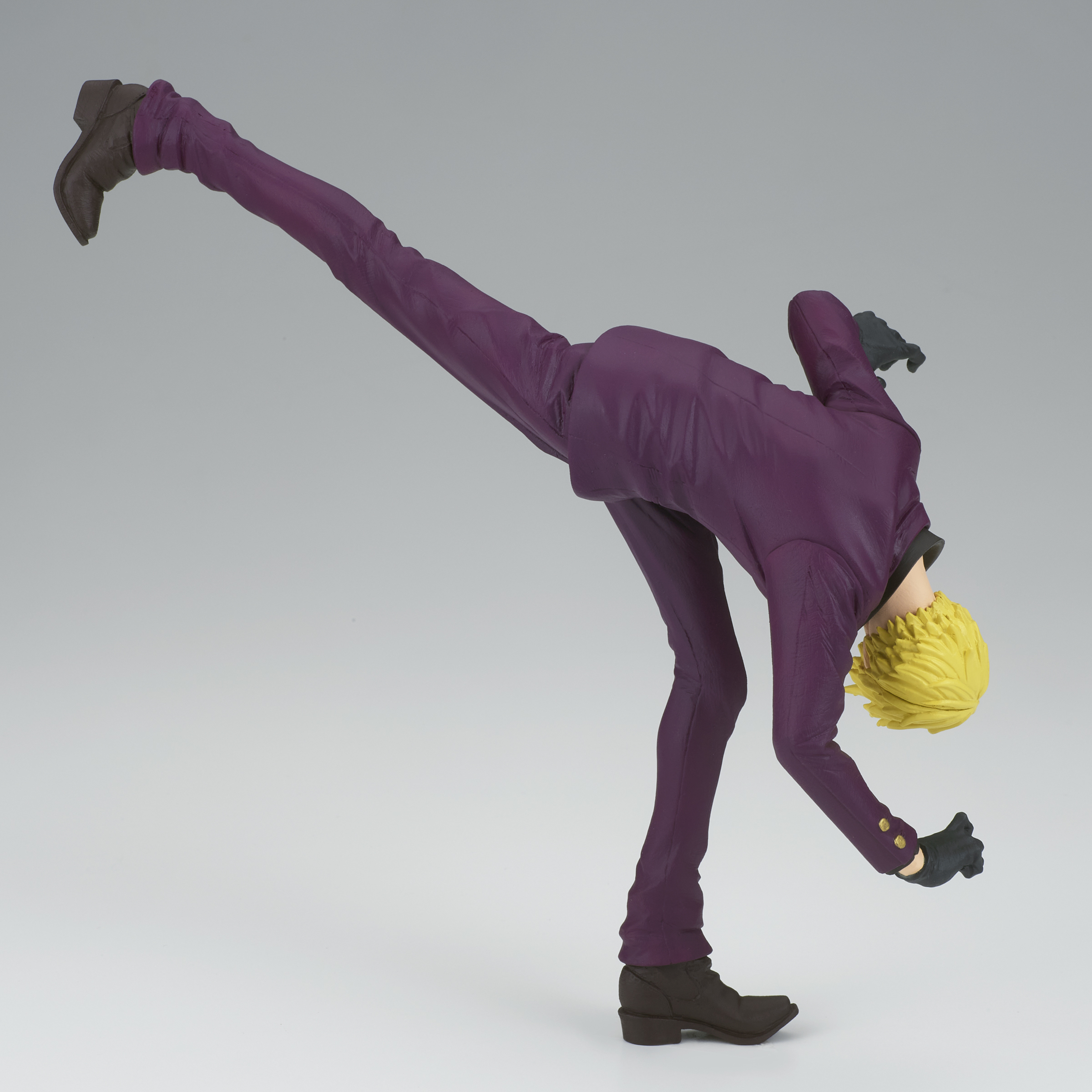 AUG228866 - ONE PIECE KING OF ARTIST SANJI WANOKUNI FIG