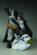 DARK KNIGHT RETURNS BATMAN VS JOKER ARTFX STATUE