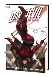 DAREDEVIL BY BRUBAKER AND LARK OMNIBUS HC VOL 01 NEW PTG