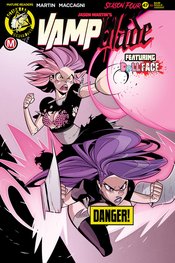 VAMPBLADE SEASON 4 #10 (#47) CVR B MACCAGNI RISQUE (MR)