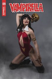 VAMPIRELLA #9 CVR E TEENA TITAN COSPLAY