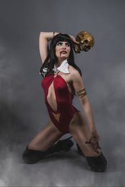 VAMPIRELLA #9 25 COPY TEENA TITAN COSPLAY VIRGIN INCV