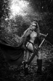 RED SONJA BLACK WHITE RED #7 CVR K FOC COSPLAY B&W VIRGIN