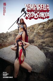 VAMPIRELLA VS RED SONJA #5 CVR E COSPLAY