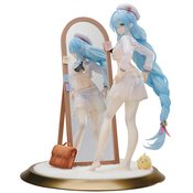 AZUR LANE JANUS FEAR OF CHANGING CLOTHES 1/7 PVC FIG  (