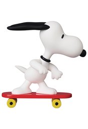 PEANUTS SKATEBOARD SNOOPY UDF FIG SERIES 17