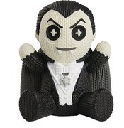 UNIVERSAL MONSTERS HMBR DRACULA GLOW FIG