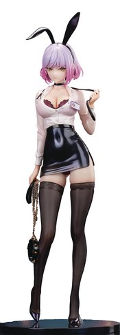 LUNA ILLUSTRATION BY YD 1/4 FIG  (MR)