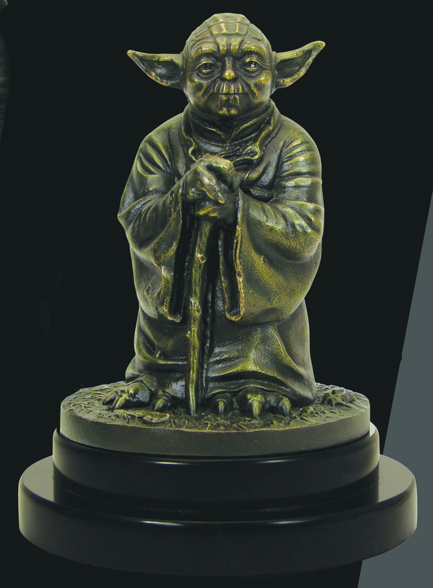 yoda and grogu statue