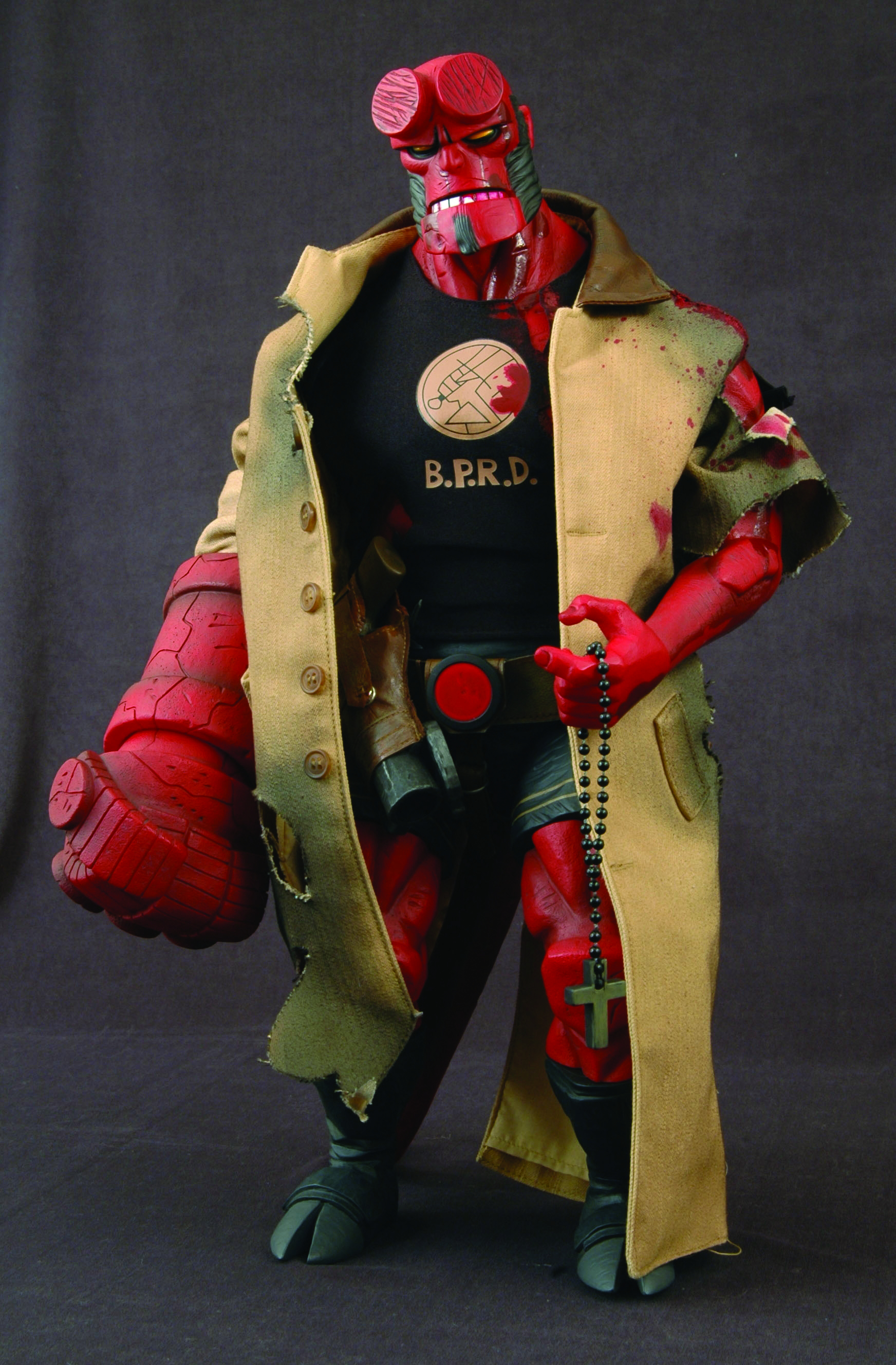 mezco comic hellboy