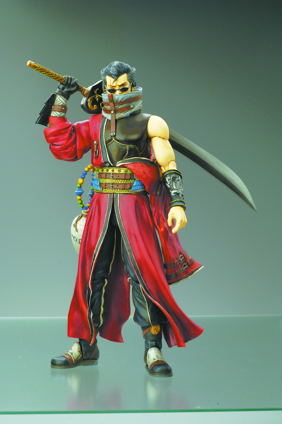 MAY074523 FFX AURON PLAY ARTS AF O A MAR064136 Previews World