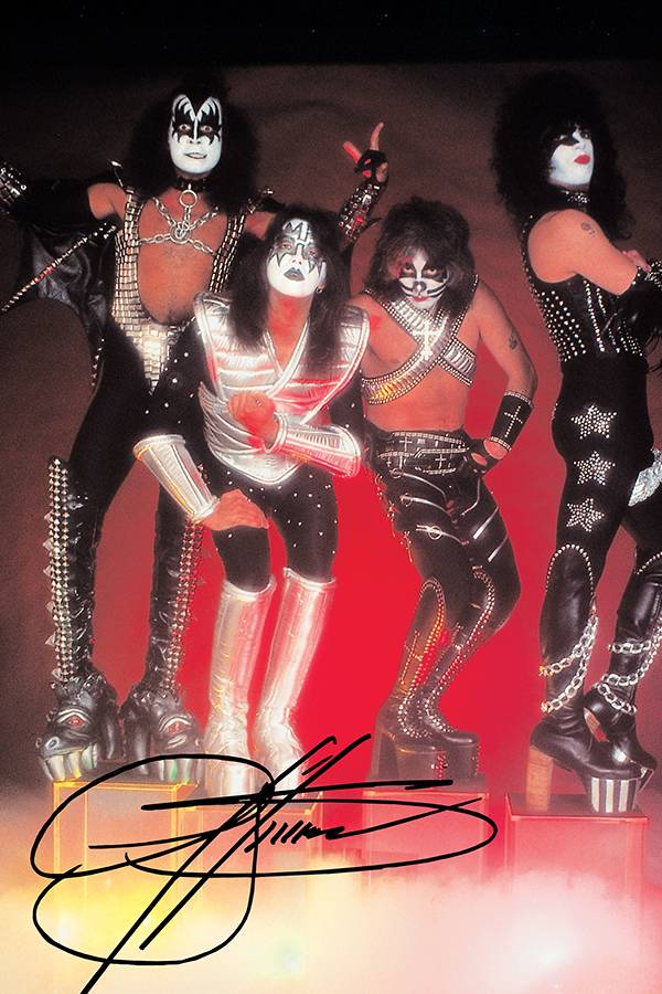 KISS ZOMBIES #1 GENE SIMMONS SGN VIRGIN PHOTO CVR