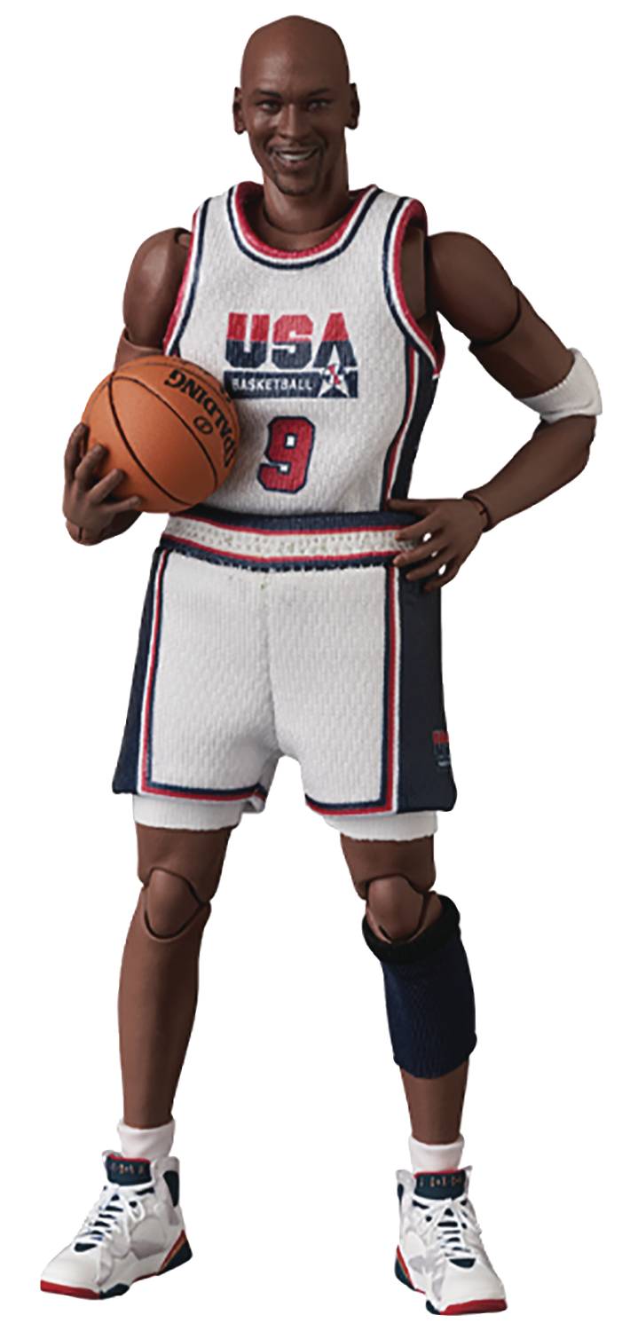 MAR208079 - MICHAEL JORDAN 1992 TEAM USA MAFEX AF - Previews World