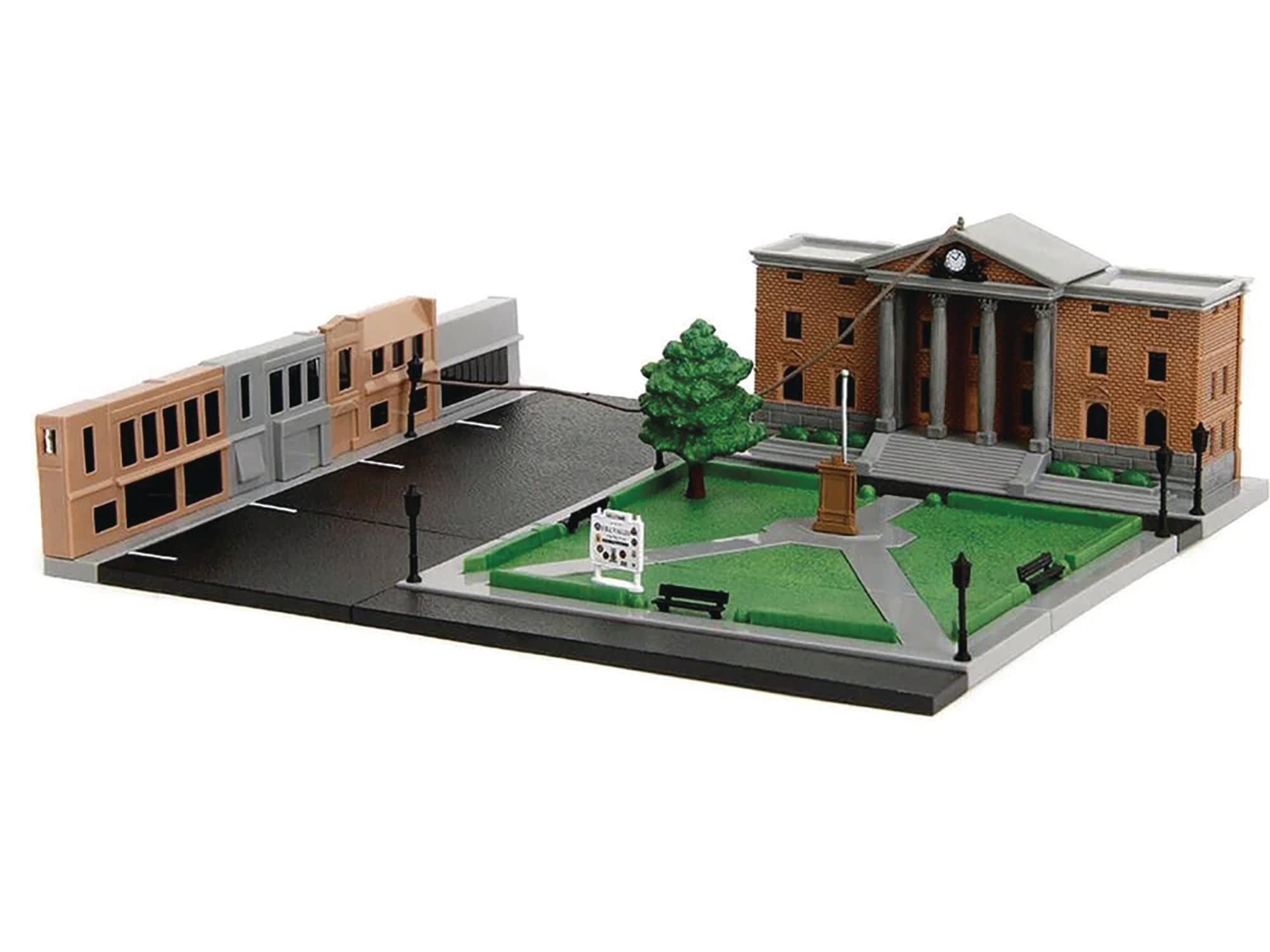 BACK TO THE FUTURE COURTHOUSE DIE-CAST NANOSCENE W/ VEHICLES
