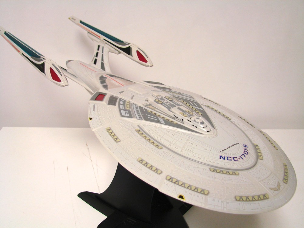 Star Trek s Enterprise E Makes First Contact and the Excelsior Joins the Fleet Previews World