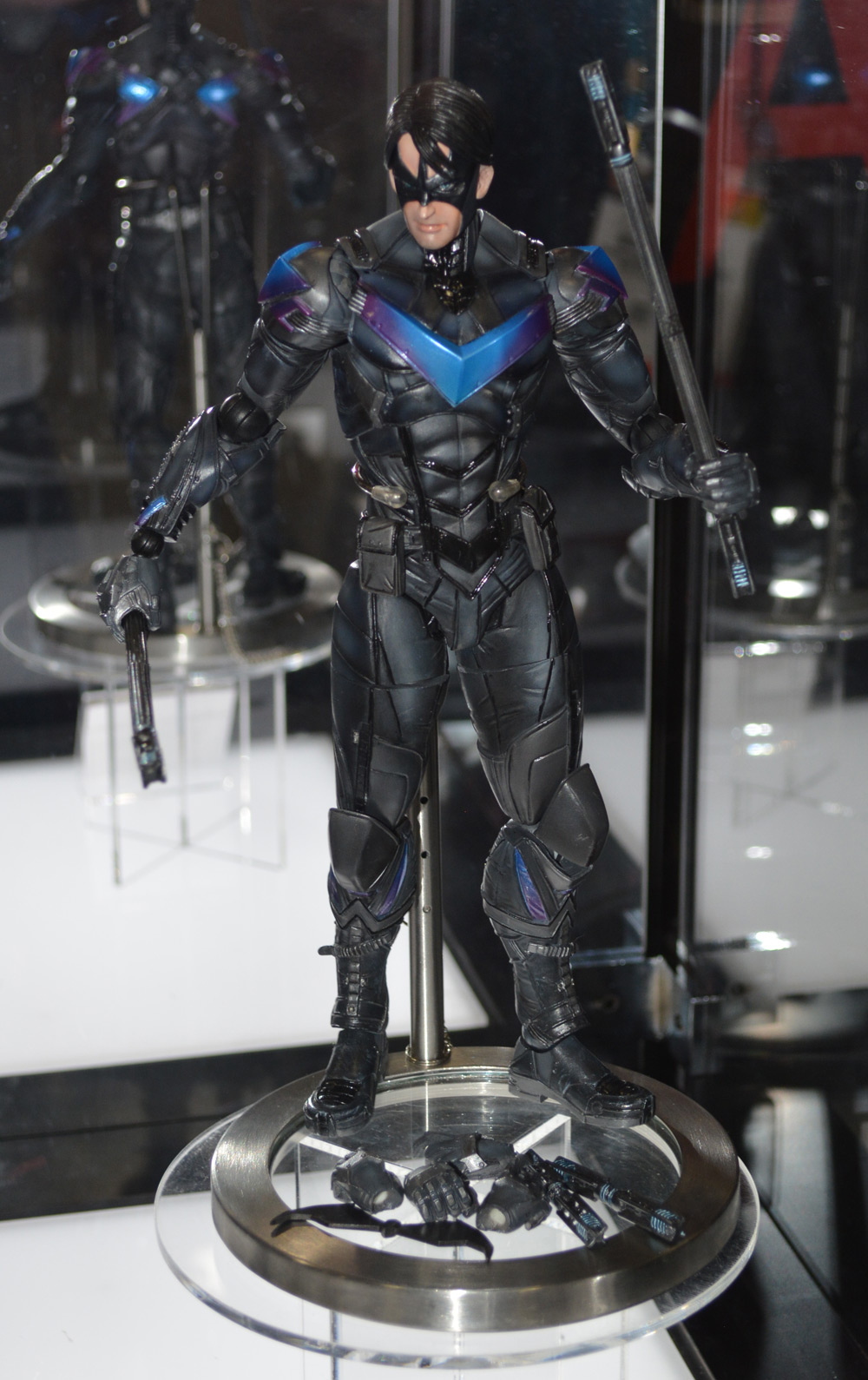 play arts arkham knight