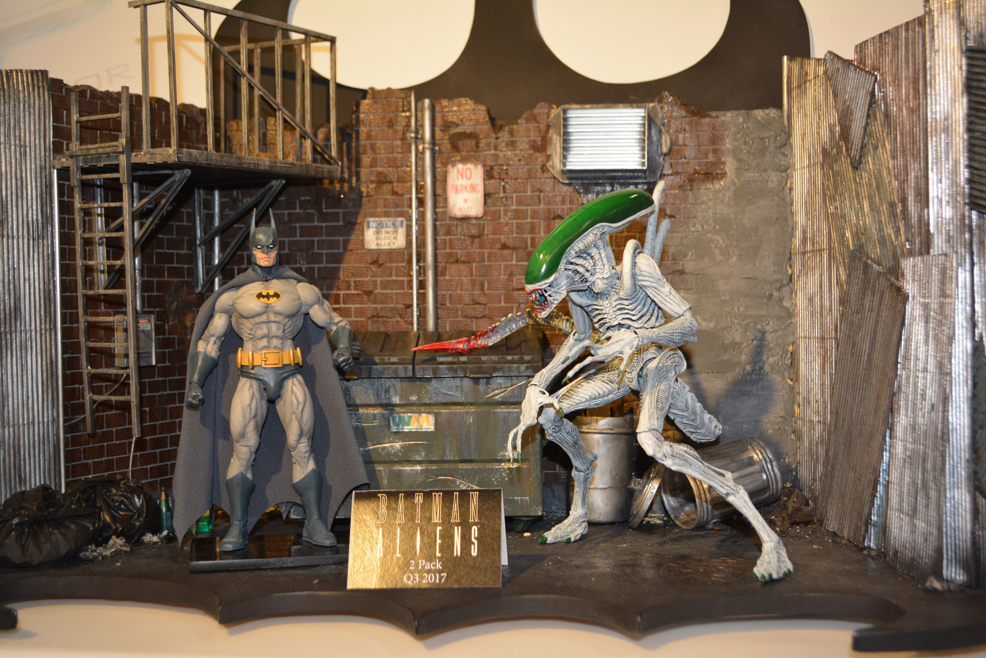 NECA's Comic Book Mash-Ups Begin With Batman vs. Alien - Previews World