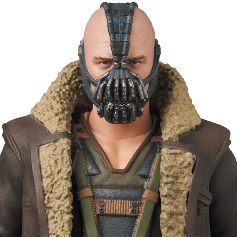 TOMZO　MAFEX THE DARK KNIGHT BANE Dark Knight Bane Powers Into MAFEX Line - Previews World