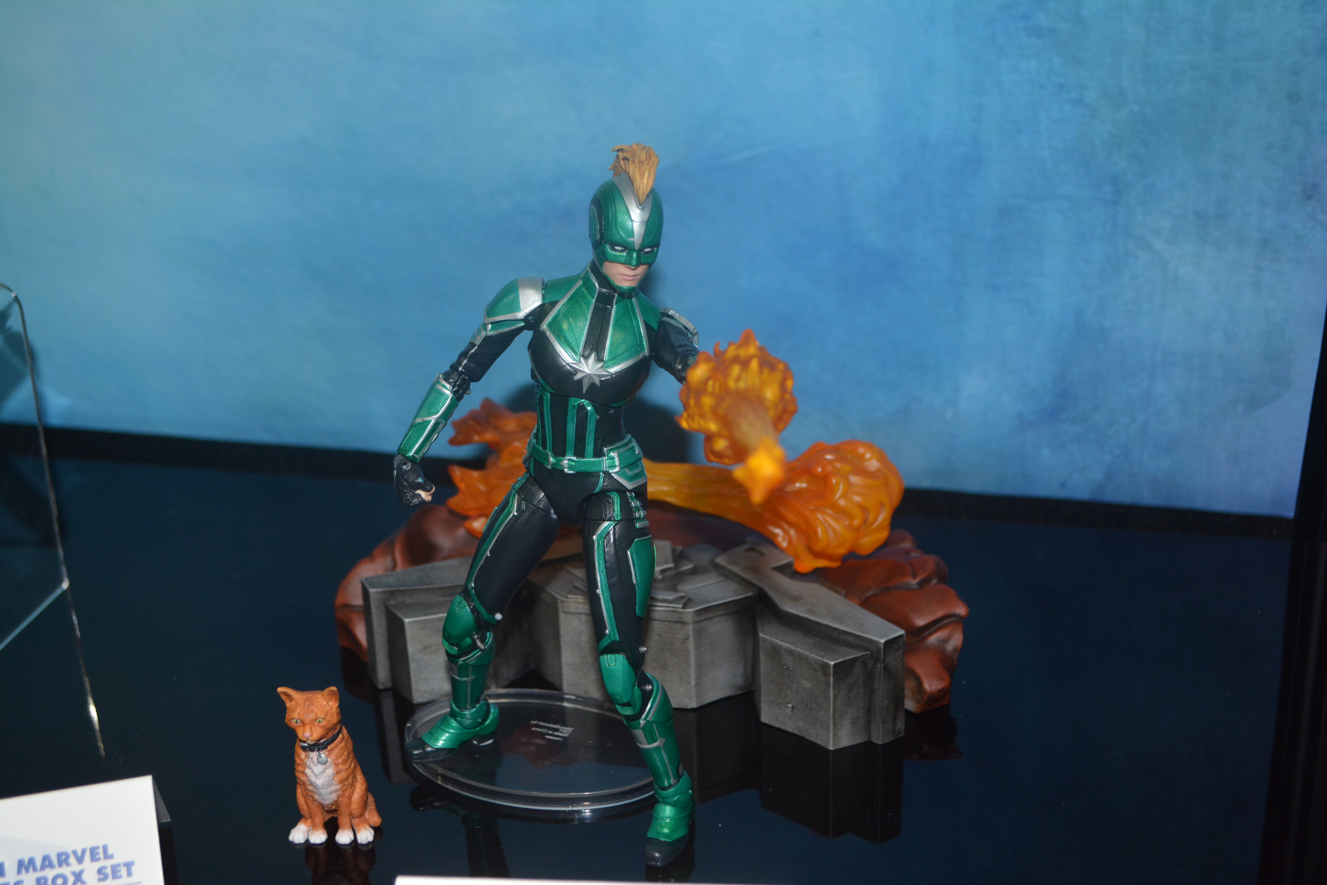 marvel select captain marvel 2019