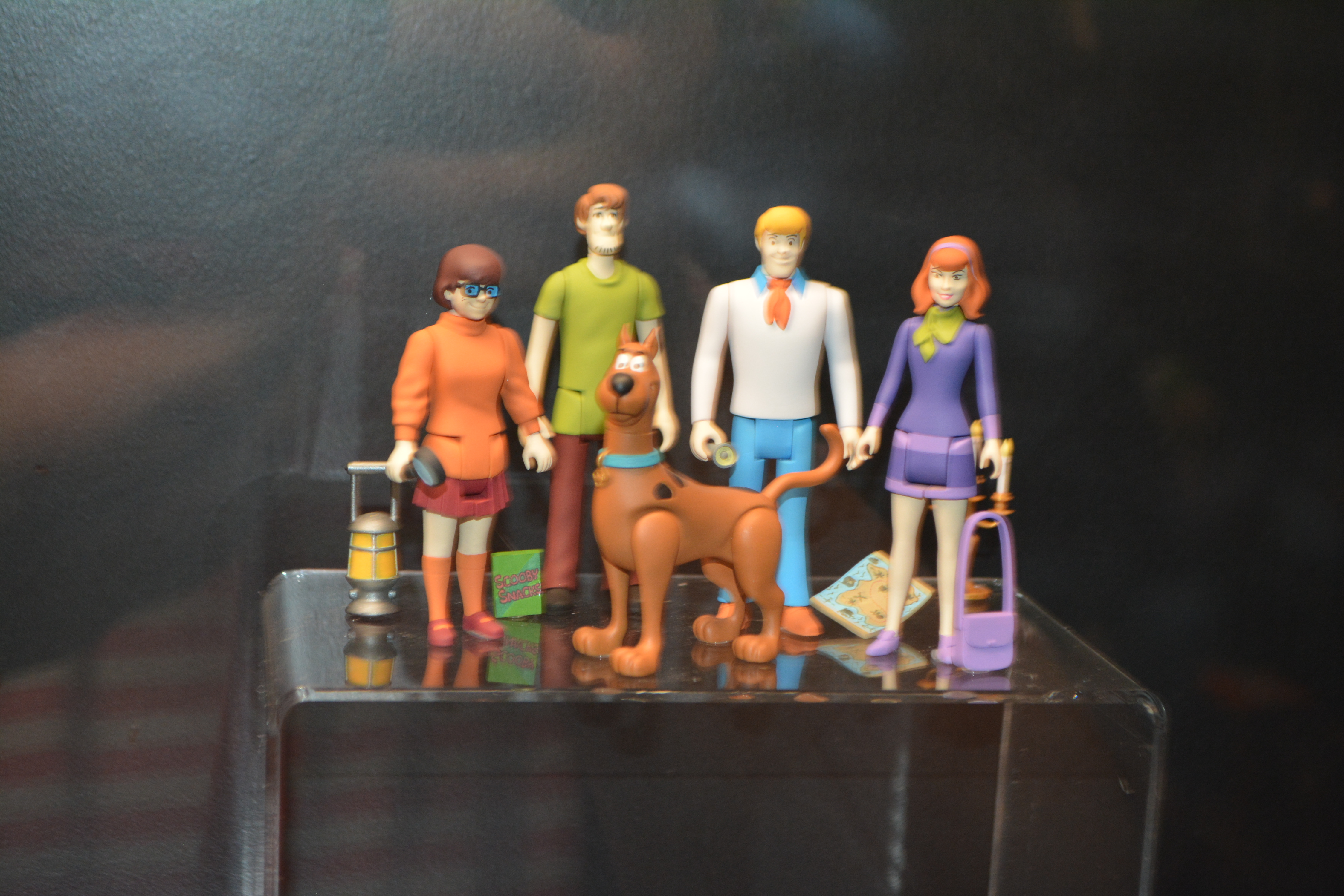 Toy Fair 2019: Mezco Unveils New 4496 x 3000